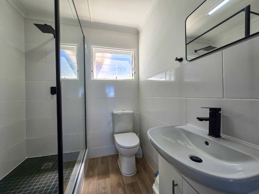 5 Bedroom Property for Sale in Jongensfontein Western Cape